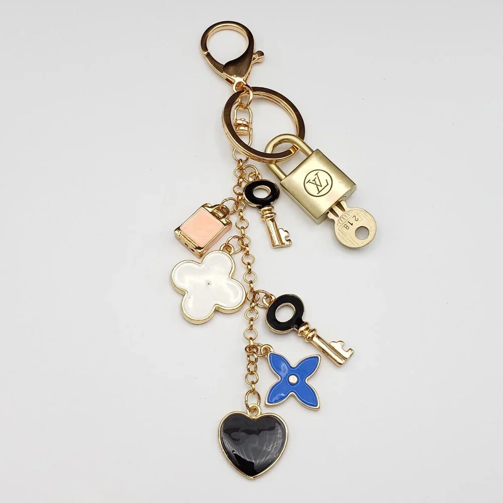 LV Gold Padlock Authentic 🔑 Luxury Bag Charm w/ Unbranded Keychain